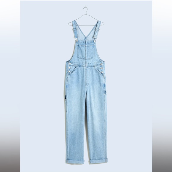 Madewell Tall Denim Oversized Carpenter Overalls in Collie Wash - Picture 2 of 5
